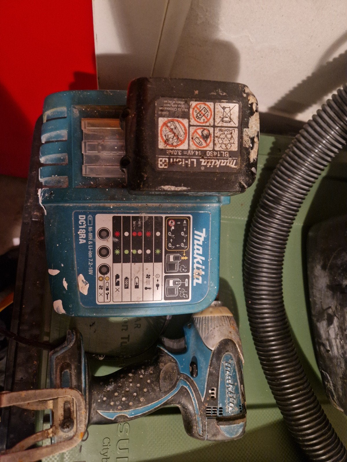Makita Accutol met Lader en Accu, Ophalen of Verzenden, Gebruikt, Boor- en Schroefmachine