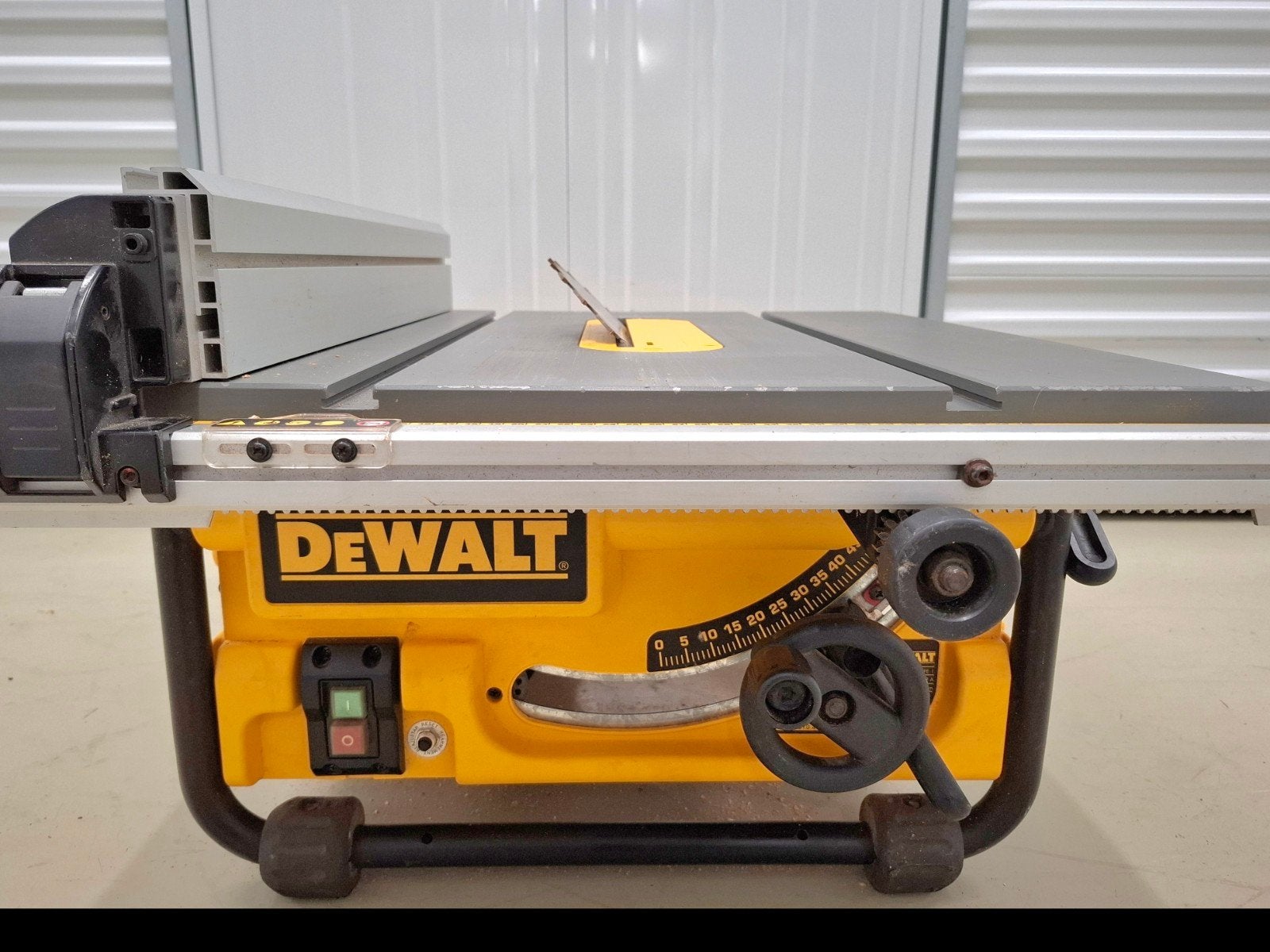 DeWalt DW745 qs zaagtafel / zaag tafel, Doe-het-zelf en Verbouw, Gereedschap | Zaagmachines, Ophalen, 1200 watt of meer, Cirkelzaag