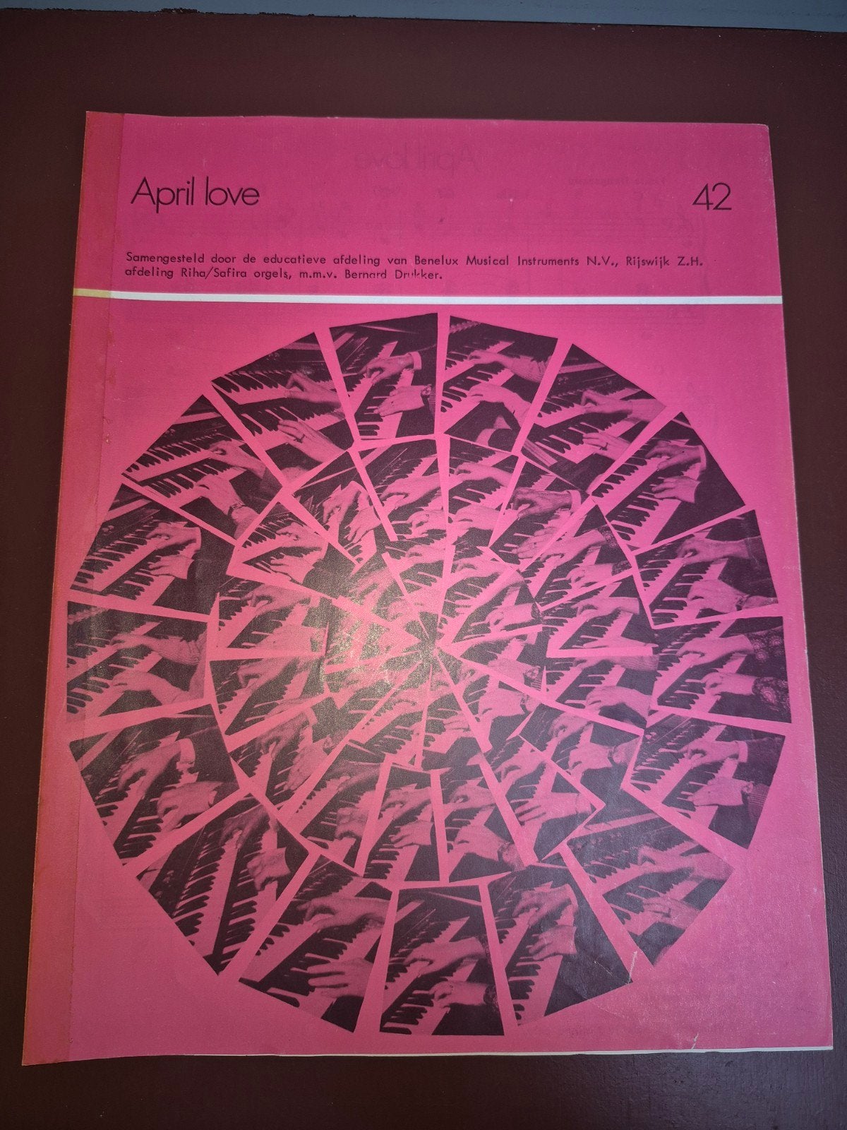 April Love nr. 42 voor orgel - Benelux Musical Instrument, Gebruikt, Klassiek, Overige soorten, Ophalen of Verzenden