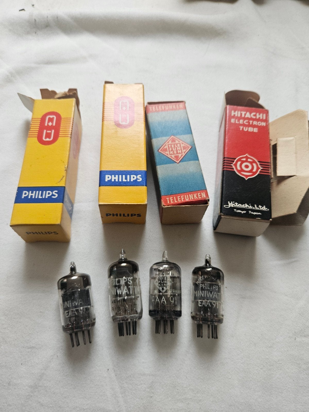 5 stuks EAA91 vacuümbuis 4xPhilips 1x Telefunken, Ophalen of Verzenden