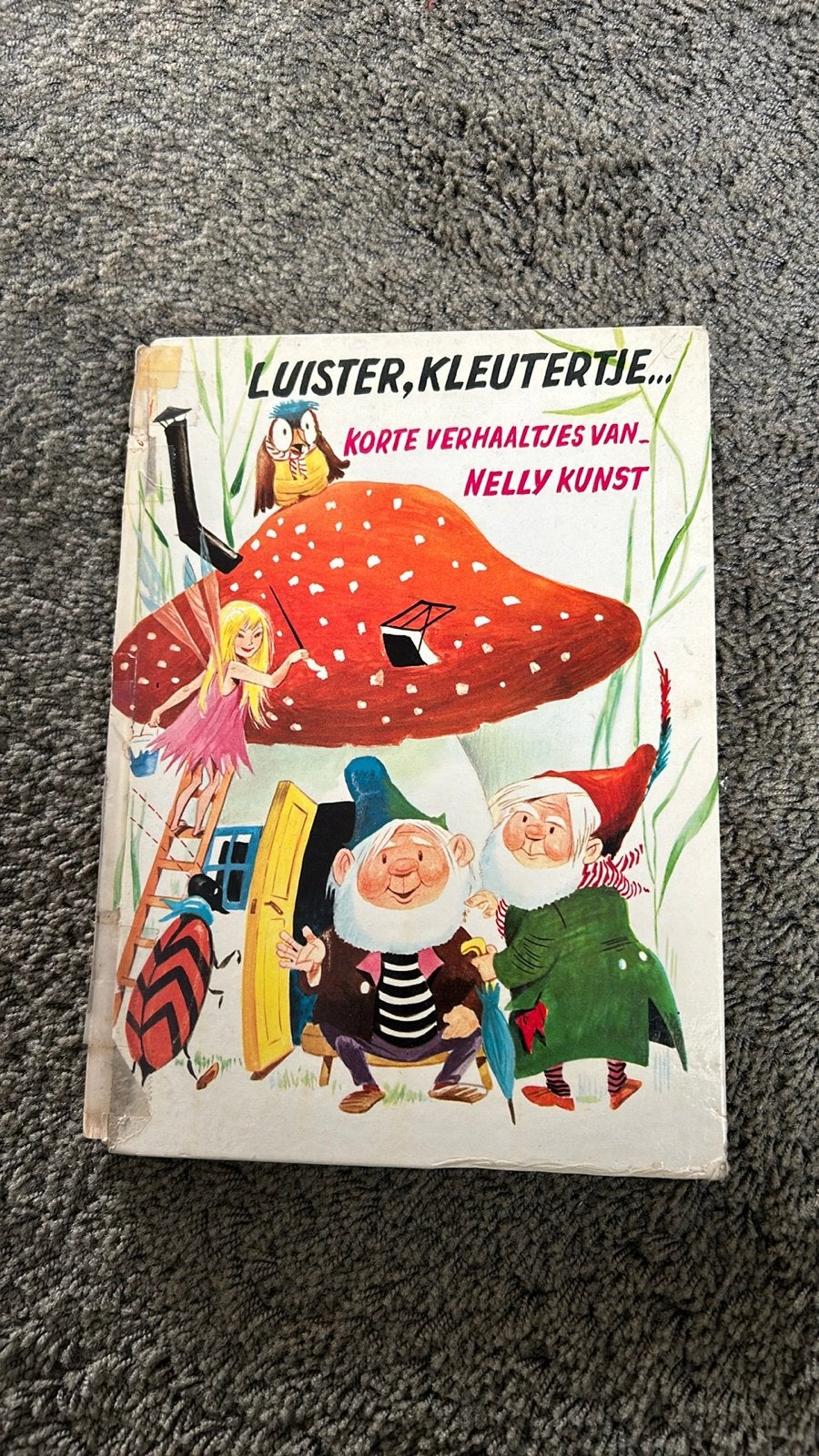 2 klassieke kinderboeken: Luister, kleutertje & Beeldend wer, Ophalen of Verzenden, Zo goed als nieuw