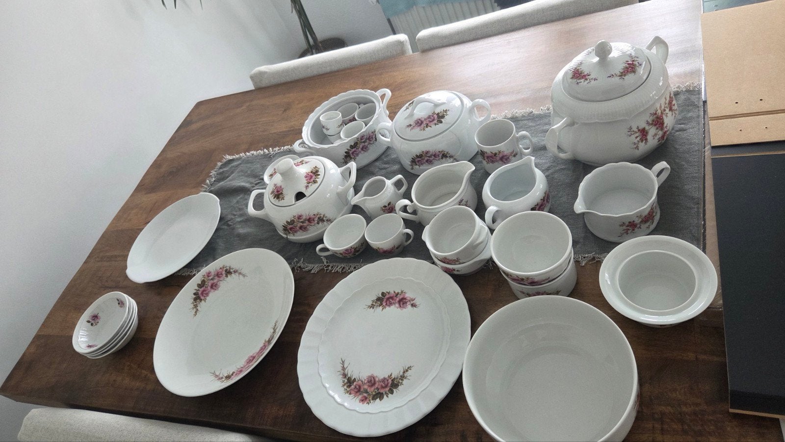 Prachtig porseleinen servies royal schwabap met rozenmotief, Antiek en Kunst, Ophalen