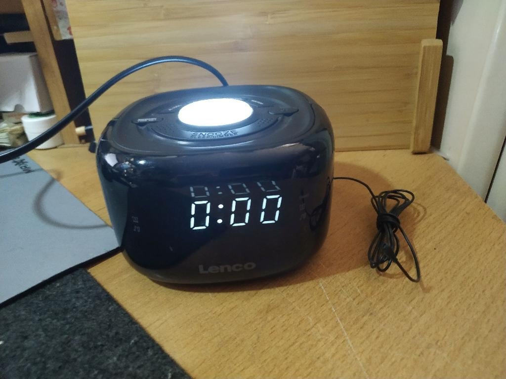 LENCO CR-12BK - FM-klokradio, Huis en Inrichting, Woonaccessoires | Klokken, Gebruikt, Wekker of Tafelklok, Digitaal, Ophalen of Verzenden