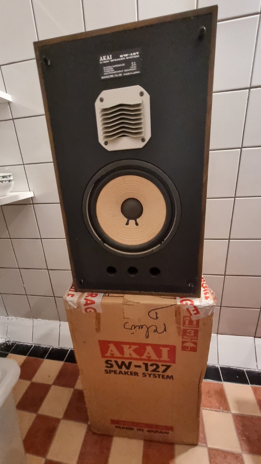 AKAI SW-127 2-weg speakersysteem - Retro met originele doos, Stereo speakers, Gebruikt, Minder dan 60 watt, Ophalen