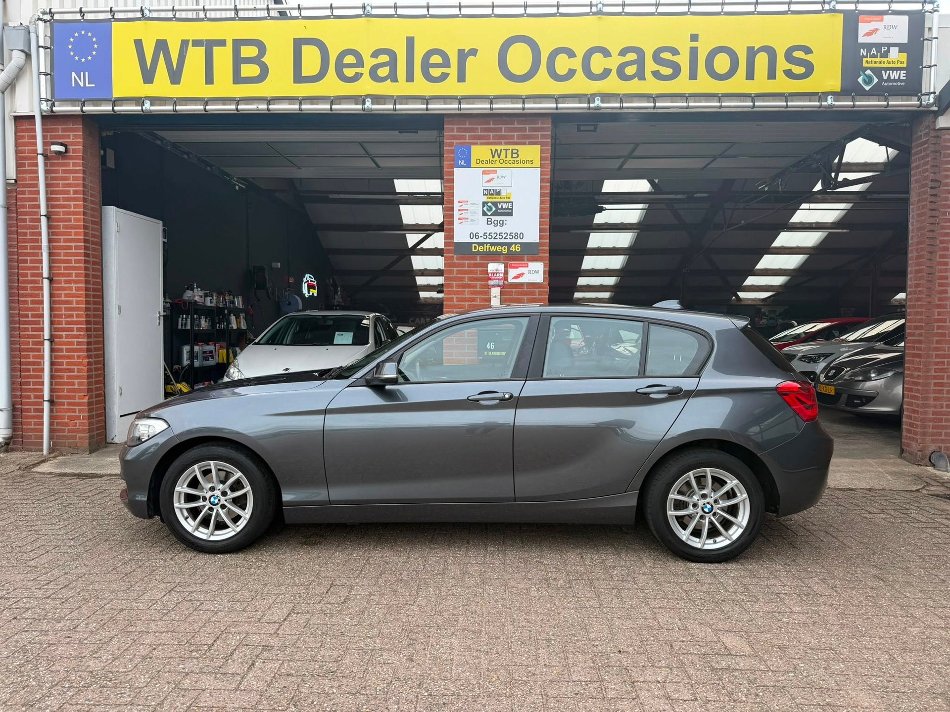 BMW 1-serie 118i Sport, Navi, Airco, 1 Eig Dealer oh., Leer,, Auto's, 1-Serie, Dealer onderhouden, Gebruikt, 4 cilinders