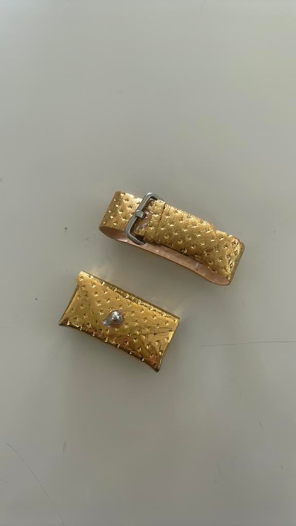 Barbie vintage gold dimpled tasje en ceintuur jaren 60, Ophalen of Verzenden, Zo goed als nieuw, Kleertjes