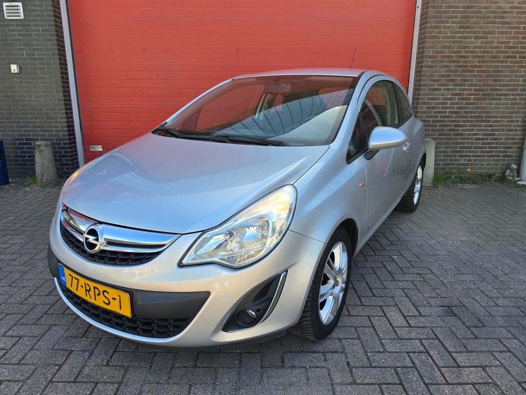 Opel Corsa 1.2 16V 3D Easytronic 2011 Grijs automaat, Auto's, Opel, 450 kg, 40 €/maand, 750 kg, 1229 cc