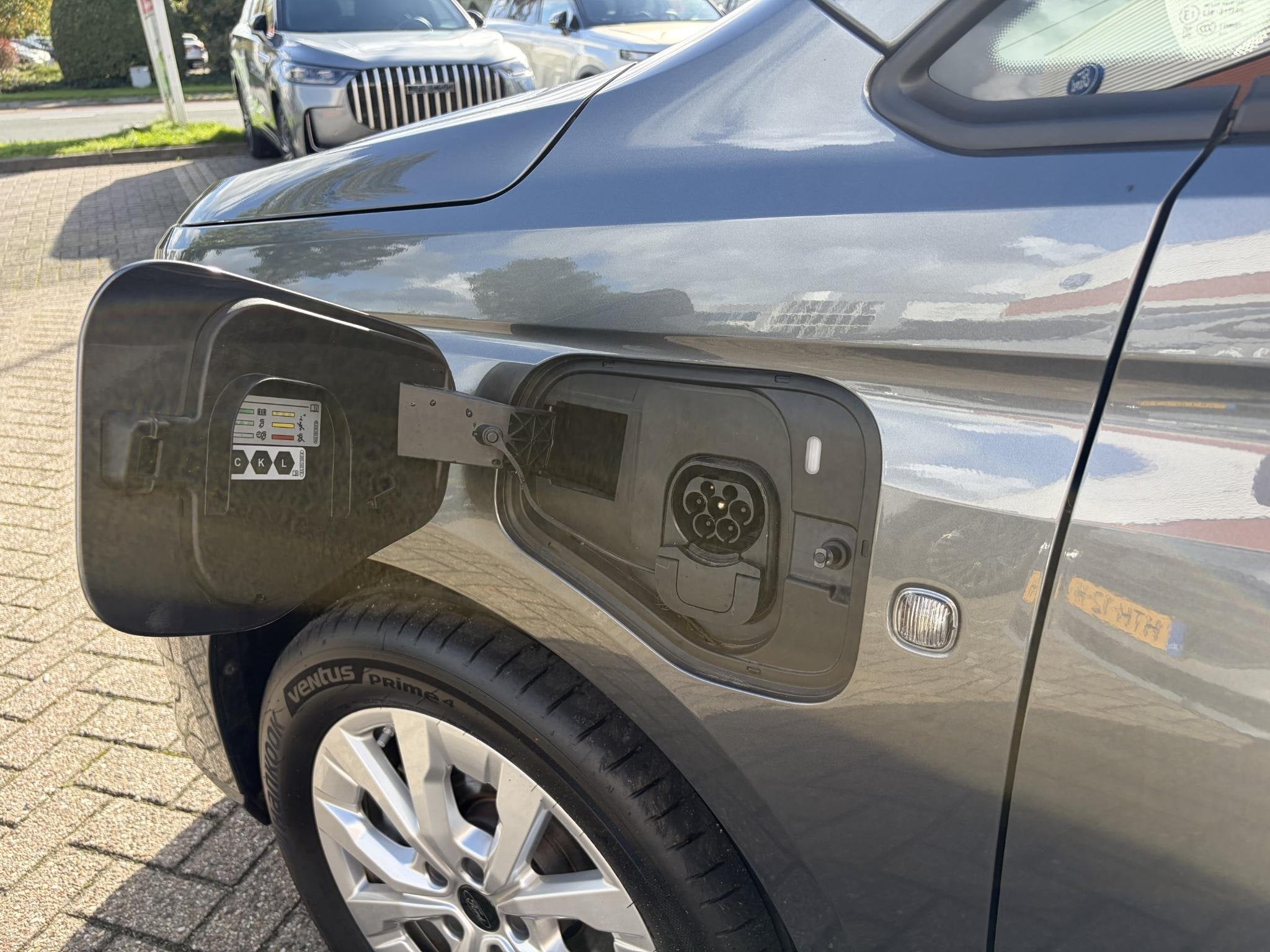 Ford Transit Connect 1.5 EcoBoost PHEV L2 Limited TREKHAAK ., Auto's, Euro 6, 4 cilinders, 150 pk, Bedrijf