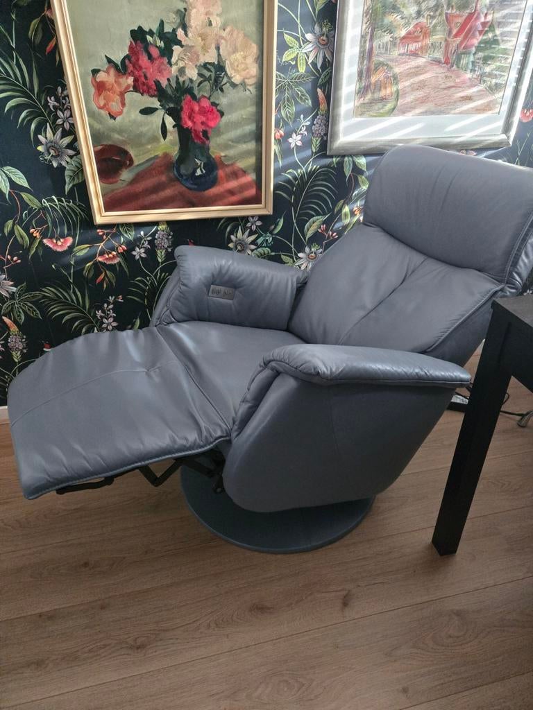 ZGAN Kleine maat Prominent Stoelverwarming Sta-op relax, Huis en Inrichting, Stoelen, Ophalen, Zo goed als nieuw