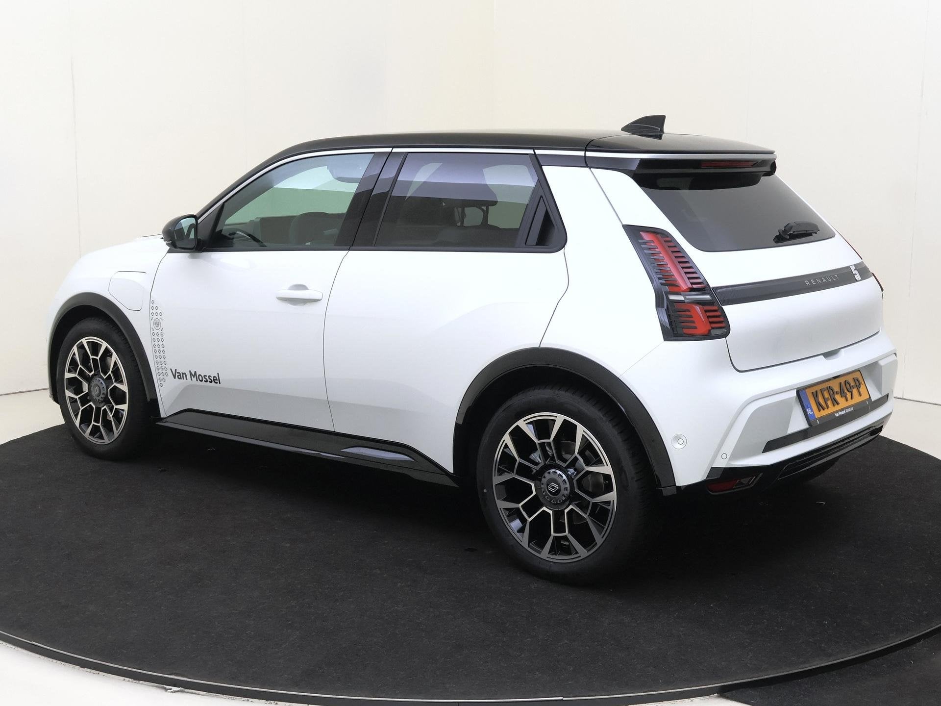Renault 5 comfort range Roland-Garros 52 kWh | Pack Harman K, Auto's, Dealer onderhouden, Leder en Stof, Wit, Origineel Nederlands