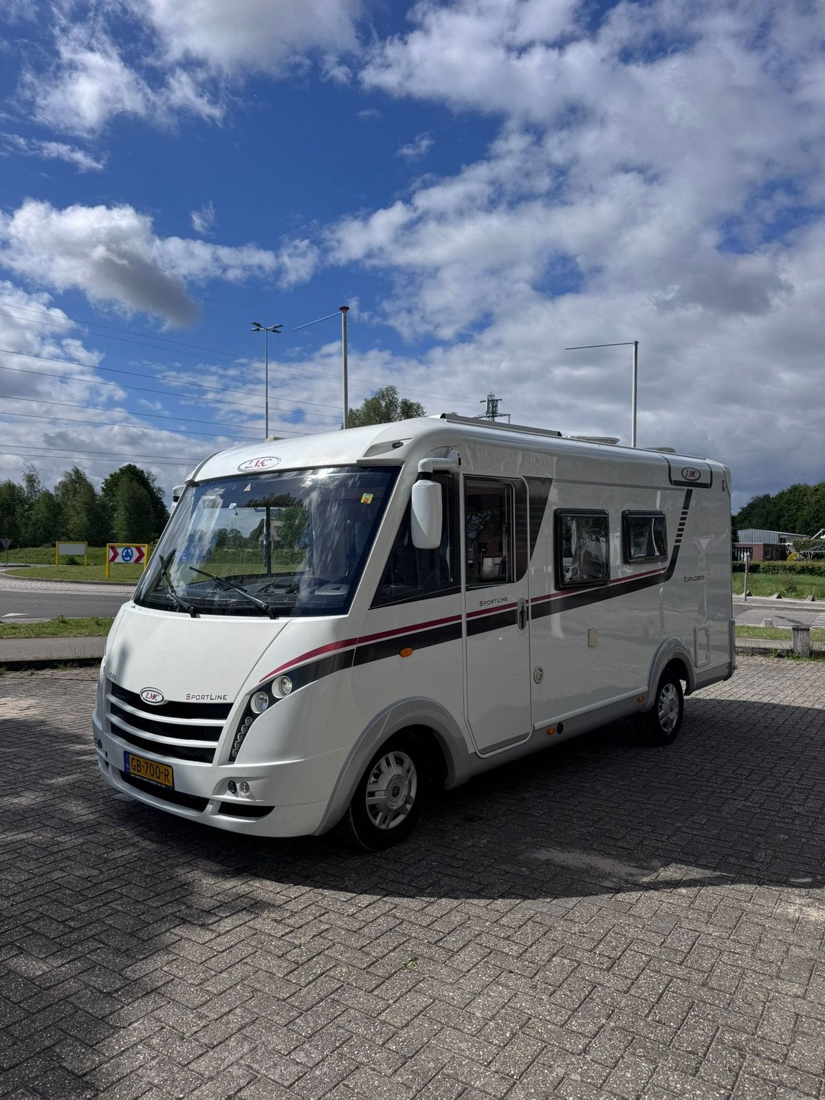 Te koop integraal camper Automaat!, Caravans en Kamperen, Campers, Chemisch toilet, Ringverwarming, Startonderbreker, Diesel
