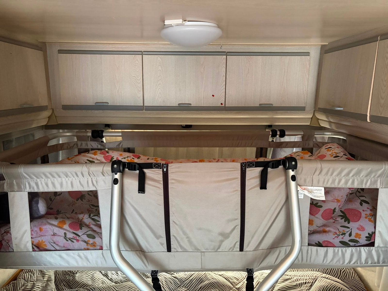 Uwis Caravanbed, Caravans en Kamperen, Ophalen, Gebruikt