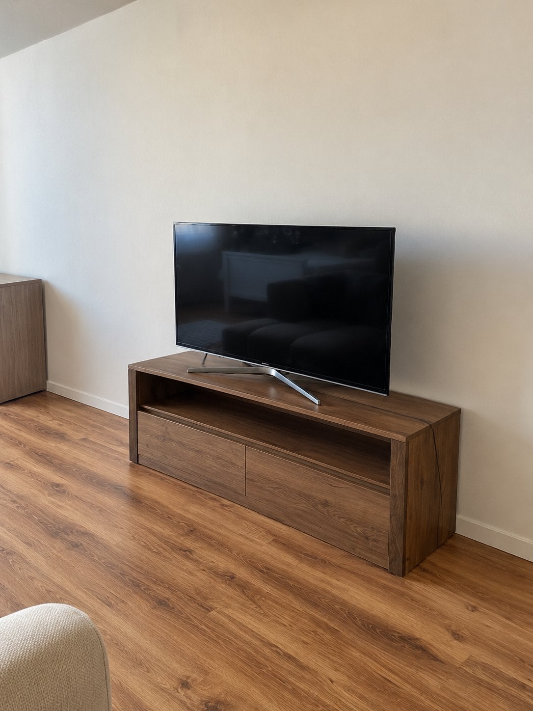 Jysk VEDDE TV-meubel - Wild donker eikenkleur, Ophalen, Gebruikt, 100 tot 150 cm, Minder dan 100 cm