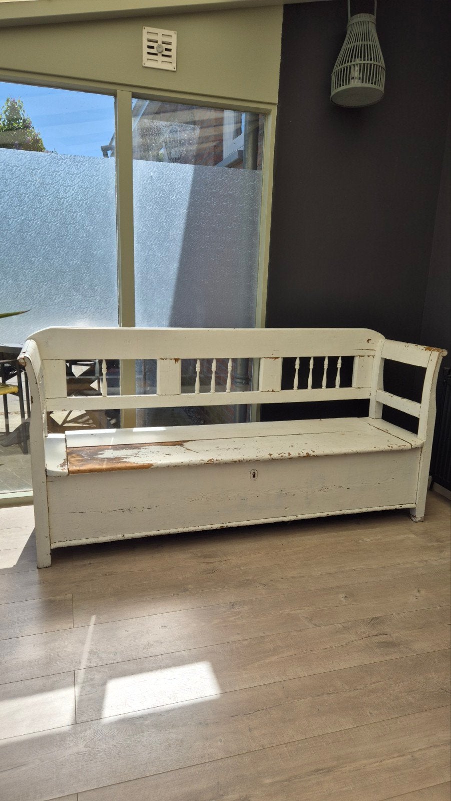 Oude houten bank met klep en opbergruimte - opknapper, Ophalen