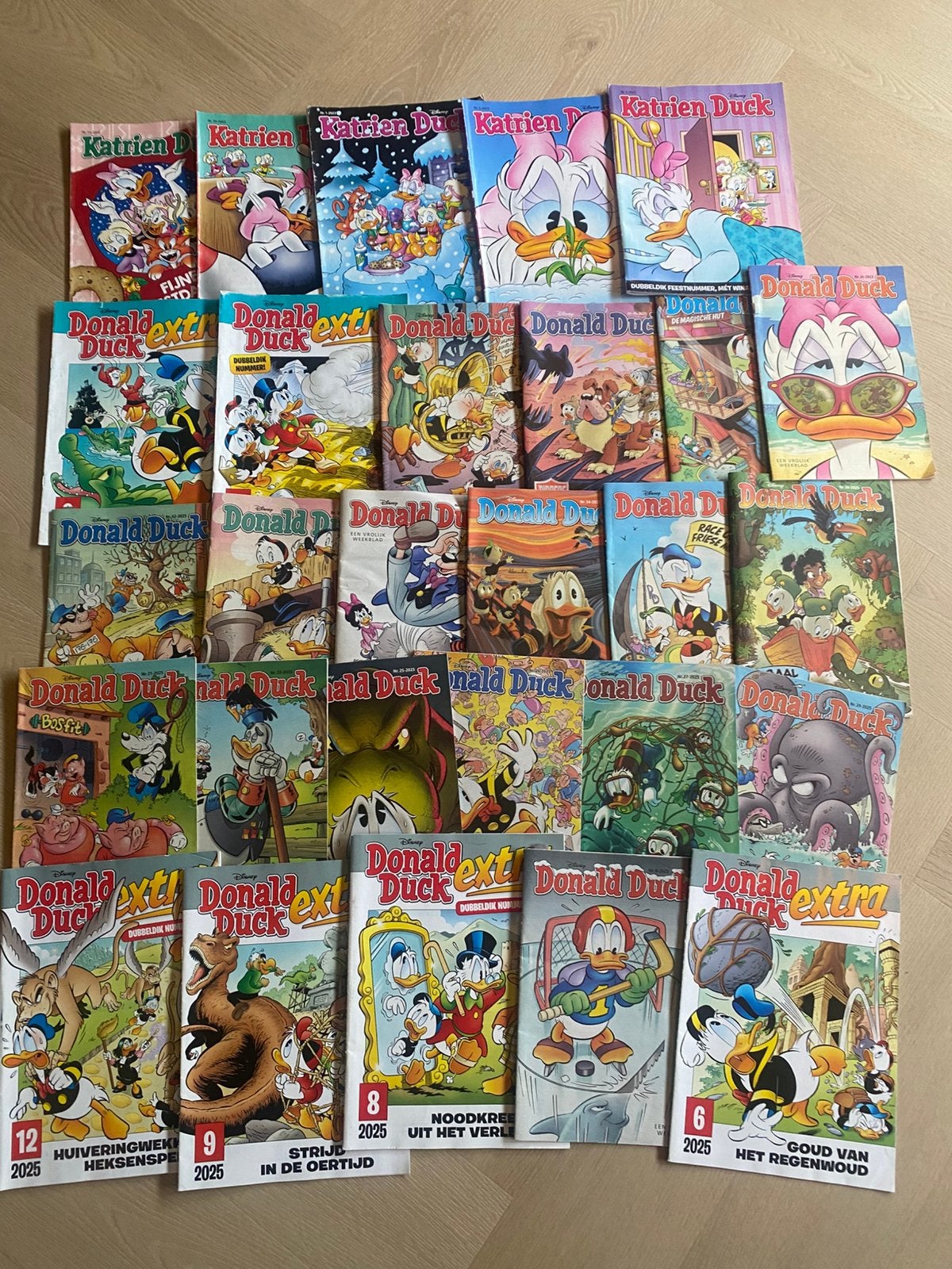 28 Donald ducks en Katrien ducks, Meerdere comics, Ophalen of Verzenden, Zo goed als nieuw, Europa
