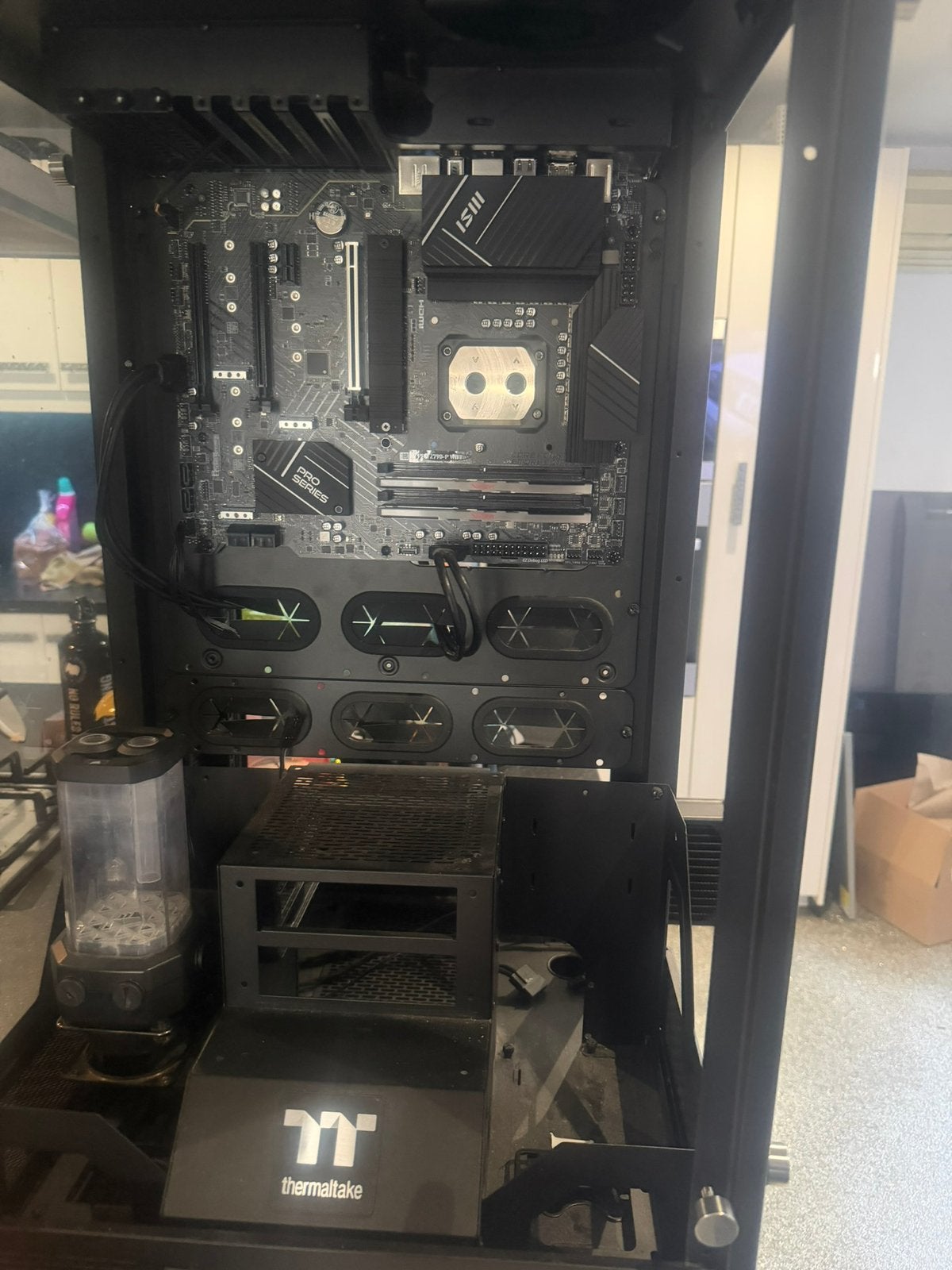 high-end workstation / custom watercooled PC, Ophalen, 32 GB, Zo goed als nieuw, Met videokaart