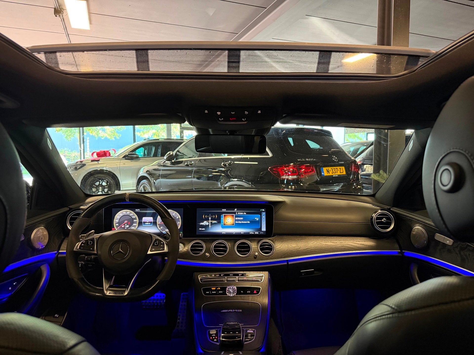 Mercedes-Benz E-klasse AMG 63 S 4MATIC+|BOMVOL|DEALER ONDERH, Auto's, Gebruikt, Zwart, Vierwielaandrijving, Sedan