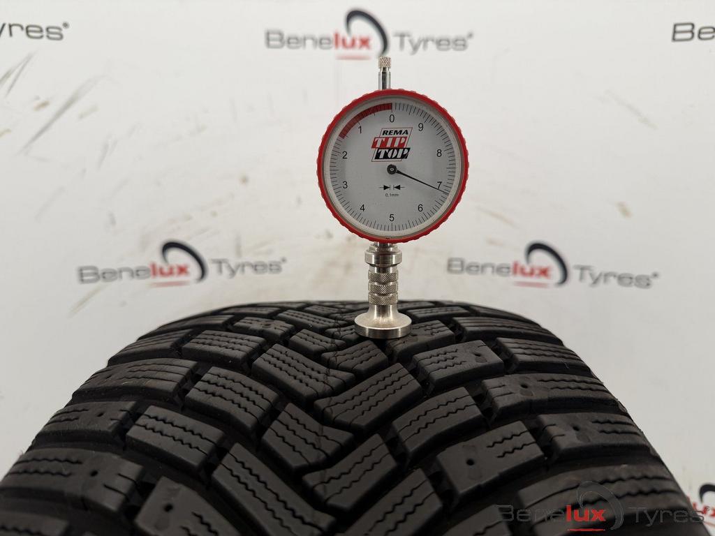 winter 235/45R18 Continental 235/45 R18 235/45/18 2354518 ms, 18 inch, Gebruikt, -, -