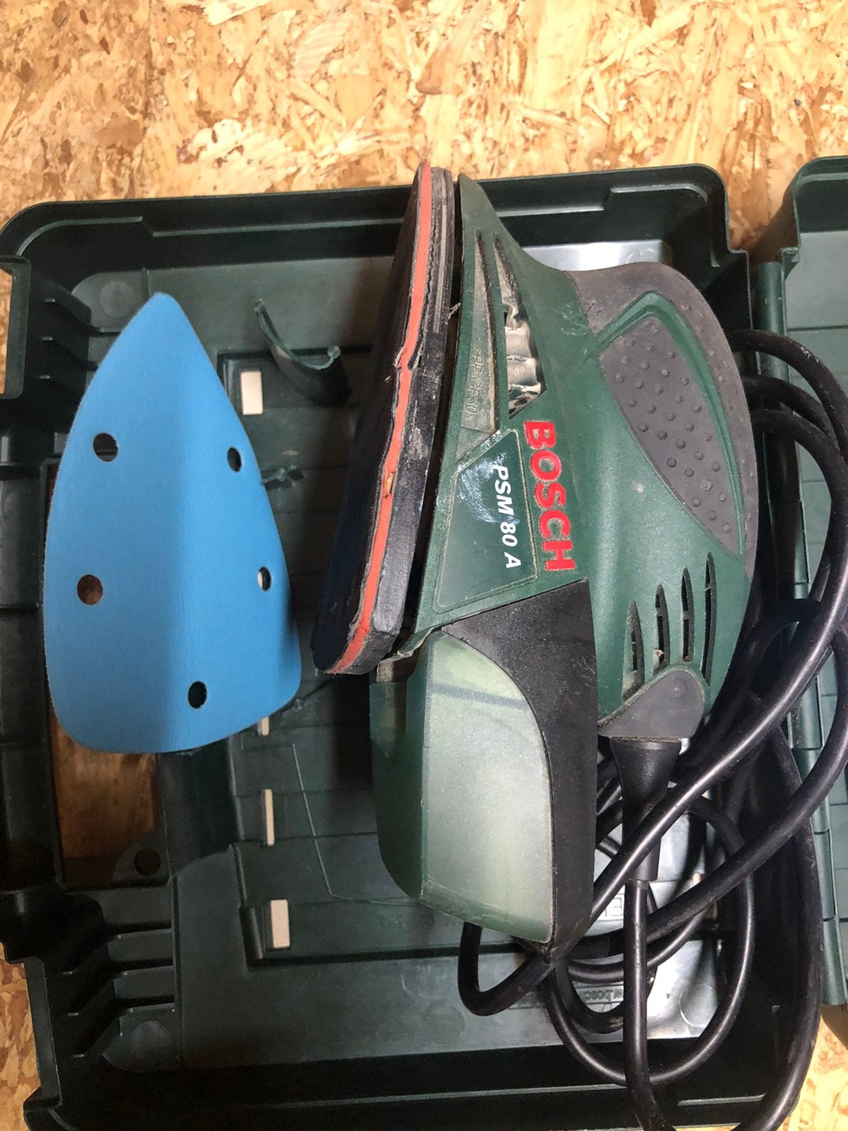 Bosch schuurmachine in goede staat werkt goed, Ophalen, Zo goed als nieuw, Minder dan 600 watt, Vlakschuurmachine