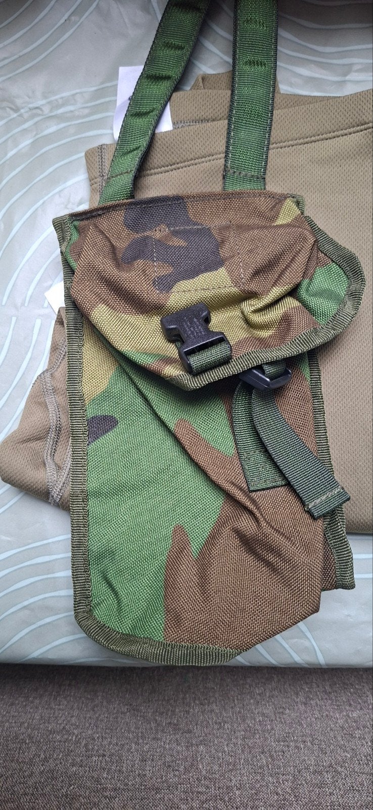Defensie Opbouwtas Veldfles Forest Camouflage incl veldfles, Ophalen of Verzenden, Landmacht, Nederland, Overige typen