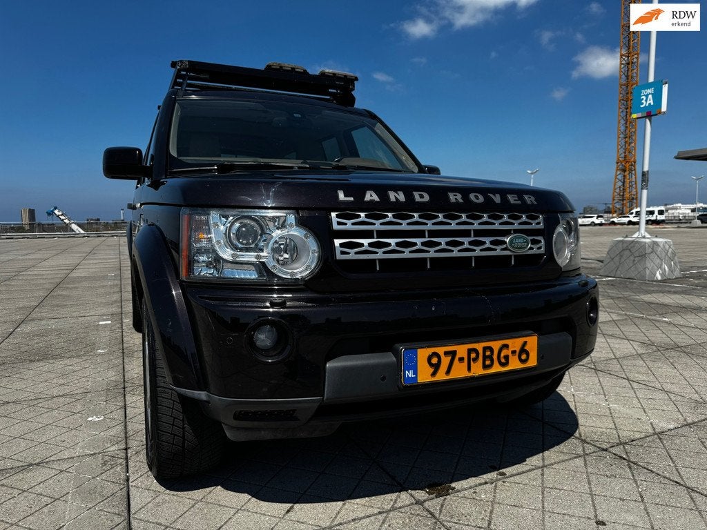 Land Rover Discovery 3.0 SDV6 HSE 7P PANO LEER FRONT RUNNER, Auto's, Land Rover, Automaat, Euro 5, 313 €/maand, Gebruikt