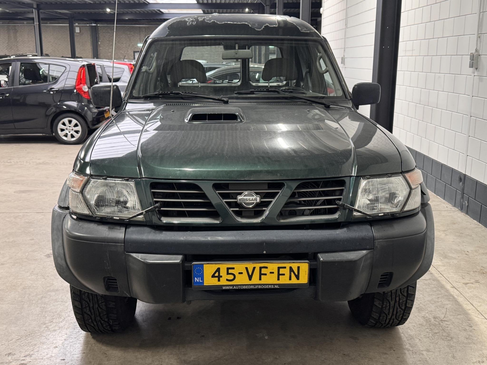 Nissan Patrol GR 2.8 TDi basis HR, Auto's, Stof, Gebruikt, Verwarmde buitenspiegels, 129 pk