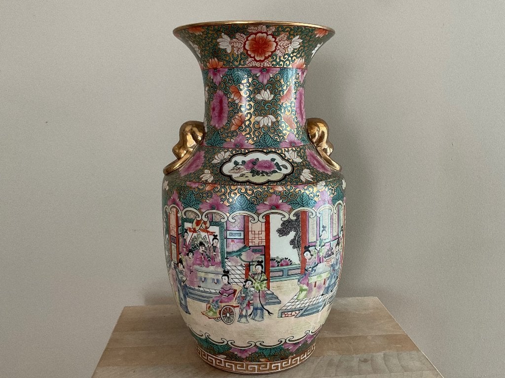19de eeuwse famille Rose Kanton baluster vaas paleisscene, China, Ophalen of Verzenden, Gemerkt