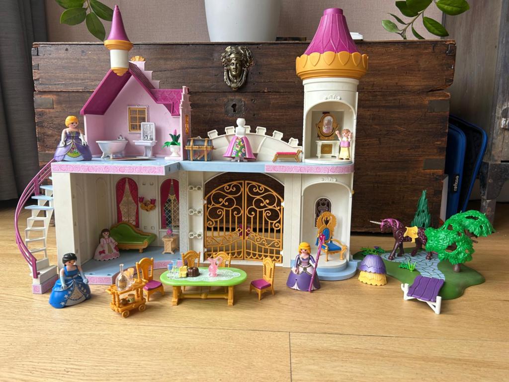 Playmobil kasteel, Ophalen, Zo goed als nieuw