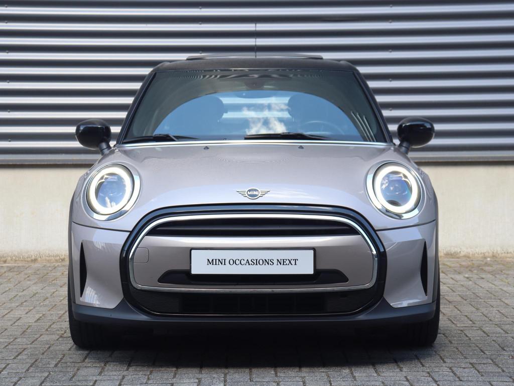MINI 5-deurs Cooper | Classic + Panodak + Sportstoelen + App, 136 pk, Gebruikt, Met garantie (alle), Origineel Nederlands