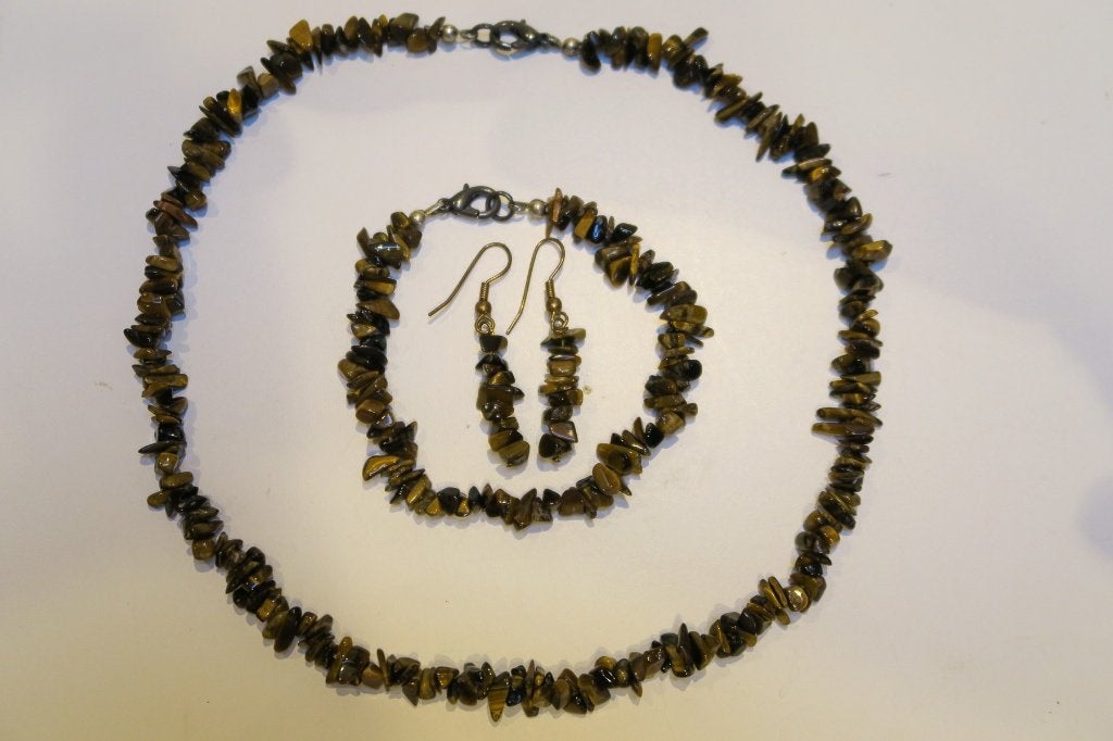 Mooie set Ketting Armband Oorbellen van Tijgeroog steen, Bruin, Ophalen of Verzenden, Zo goed als nieuw, Steen of Mineraal
