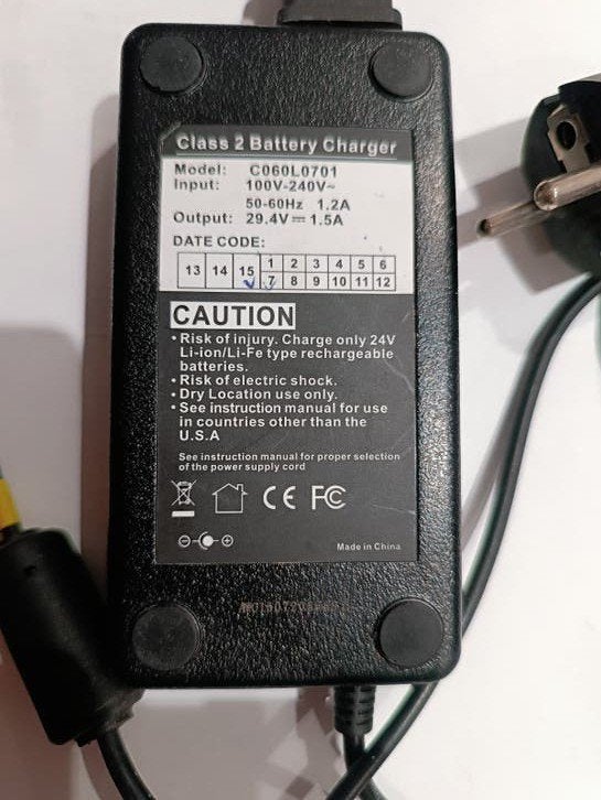 Oplader elektrische fiets 29.4V 1.5A - Zeer goede staat, Zo goed als nieuw