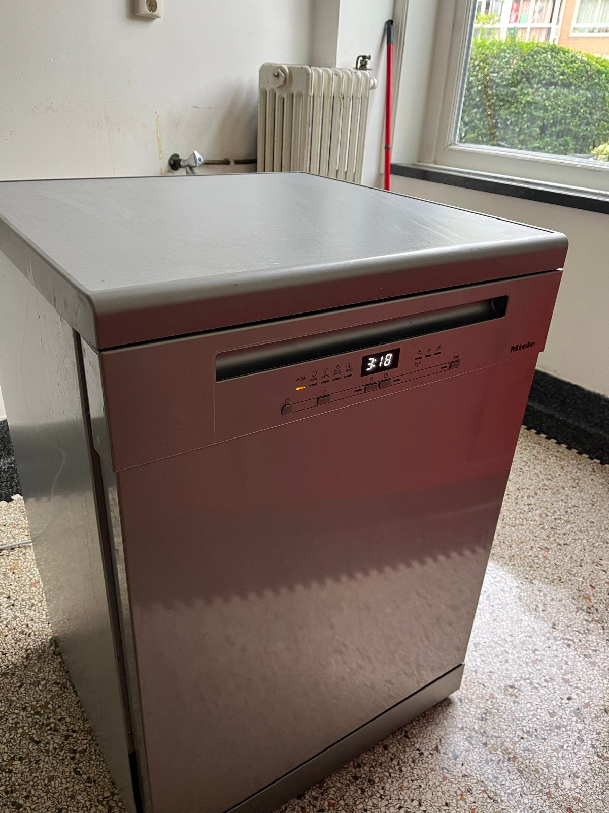 Miele Vrijstaande Vaatwasser - Zilver, Witgoed en Apparatuur, Vaatwasmachines, Ophalen, Gebruikt, 60 cm of meer, Eco programma