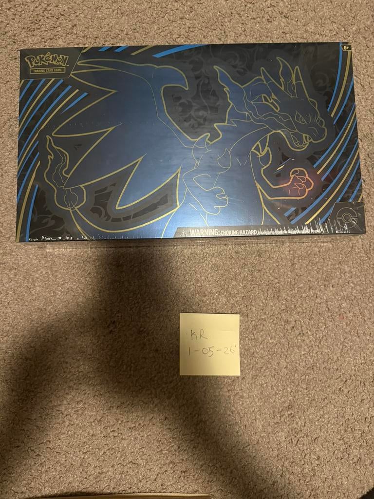 Mega Charizard X ex Ultra-Premium Collection, Ophalen, Zo goed als nieuw, Zwart