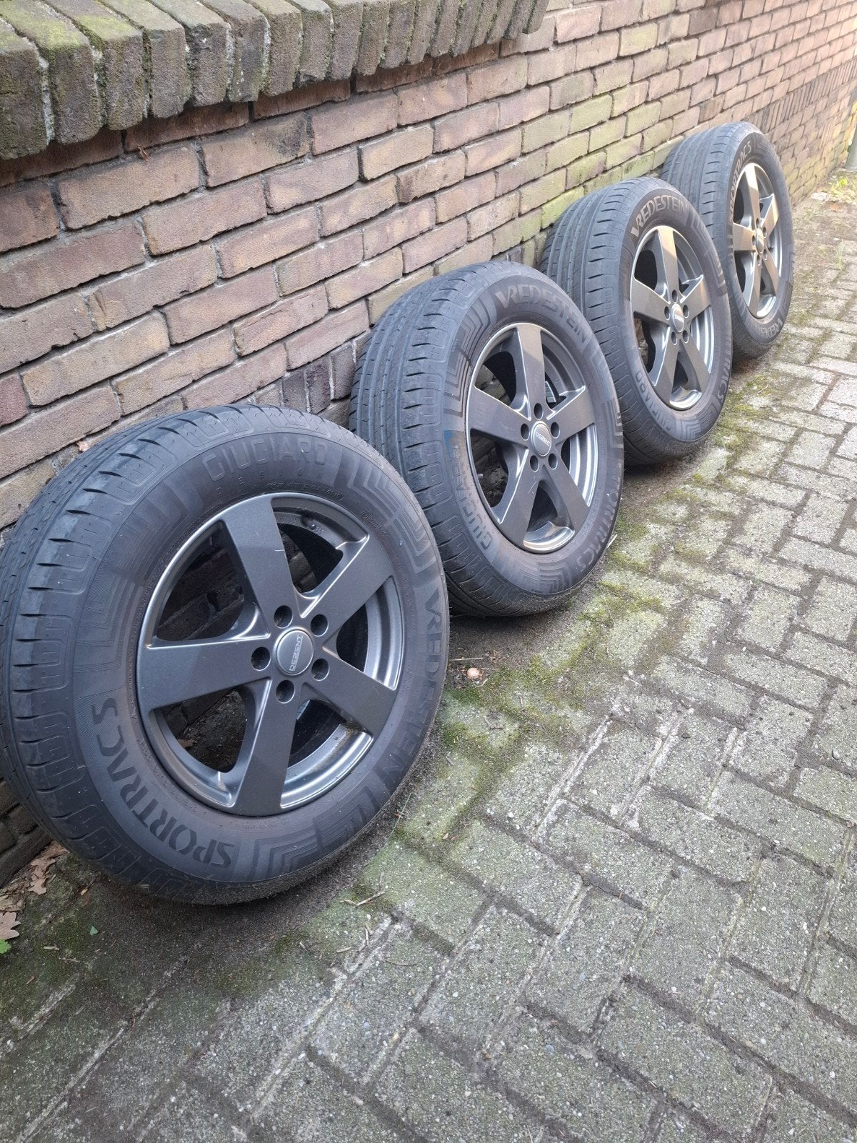 Banden/ velgen Volvo V70, Auto-onderdelen, Banden en Velgen, Ophalen, 215 mm, 16 inch, Banden en Velgen