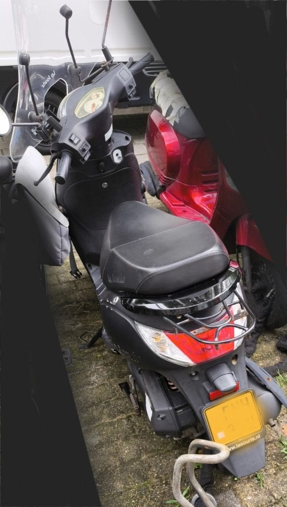 Scooter te koop voor onderdelen, Fietsen en Brommers, Ophalen, Gebruikt, La Sauris, Maximaal 45 km/u