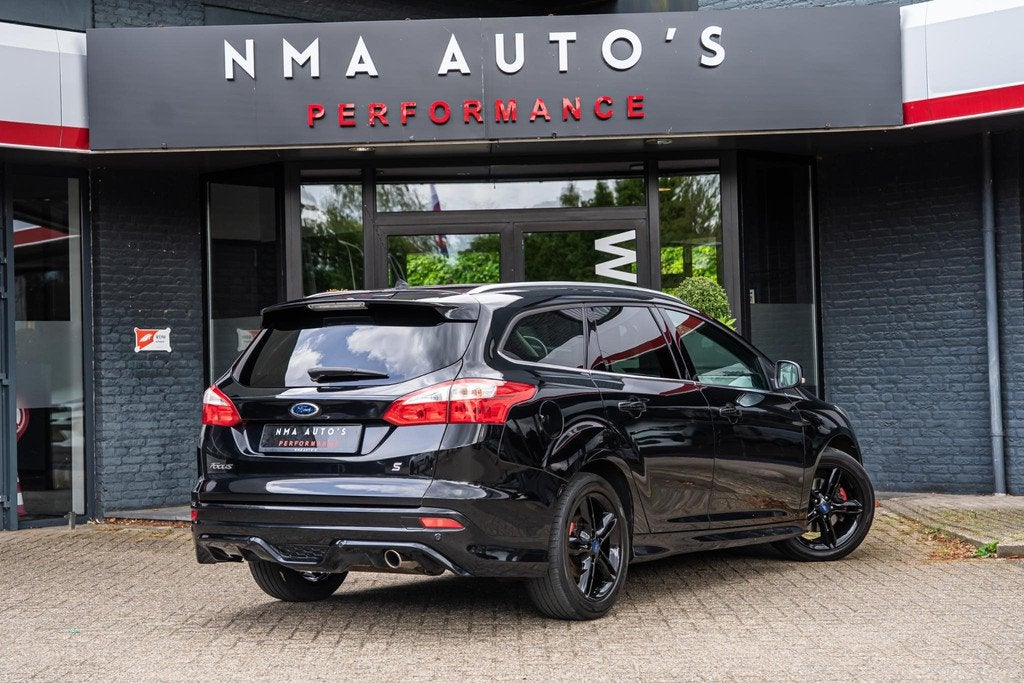 Ford Focus Wagon 1.6 EcoBoost S 150PK / BLUETOOTH / S UITVOE, Euro 6, 4 cilinders, 150 pk, Zwart