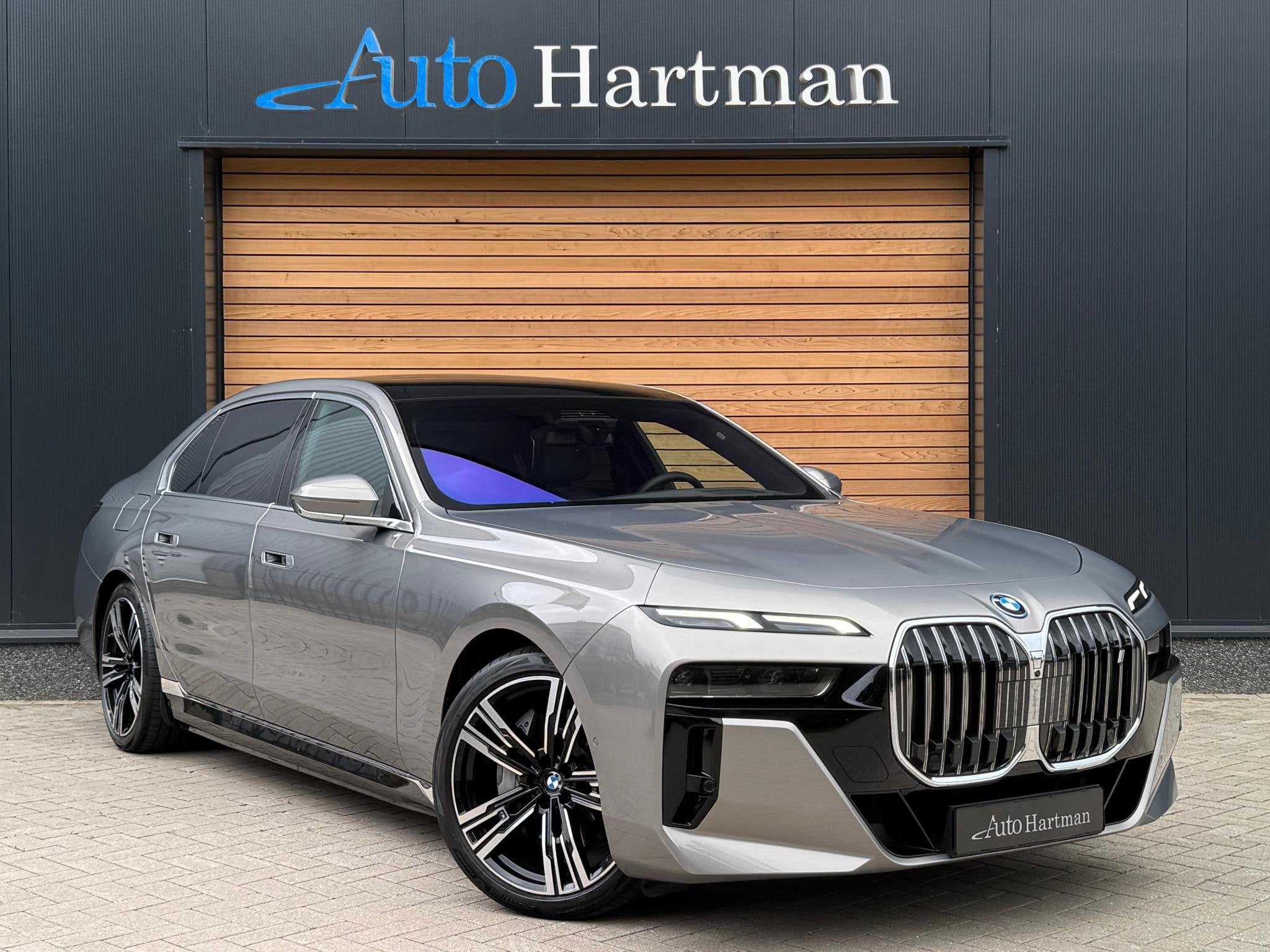 BMW i7 xDrive60 106 kWh THEATRE|4W-BESTURING|MASSAGE & STOEL, Auto's, BMW, Automaat, Gebruikt, Zwart, 624 km