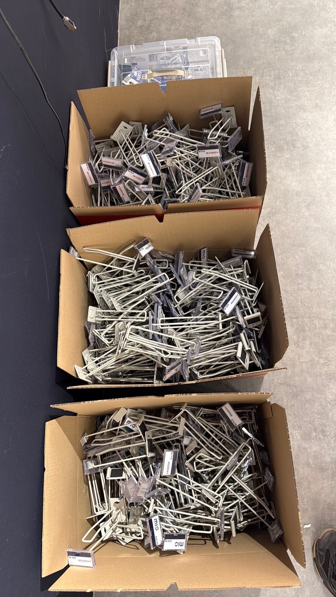 Schap haken voor in winkel, Ophalen, Zo goed als nieuw, 50 tot 100 mm