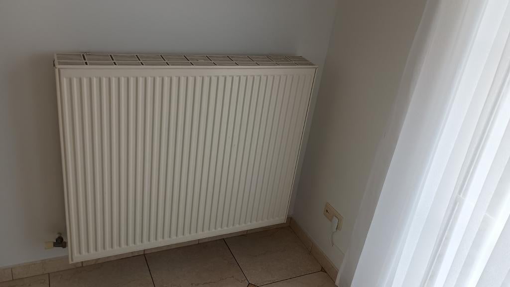T33 3800 watt 90x90 cm, Ophalen, Radiator, 60 tot 150 cm, 80 cm of meer