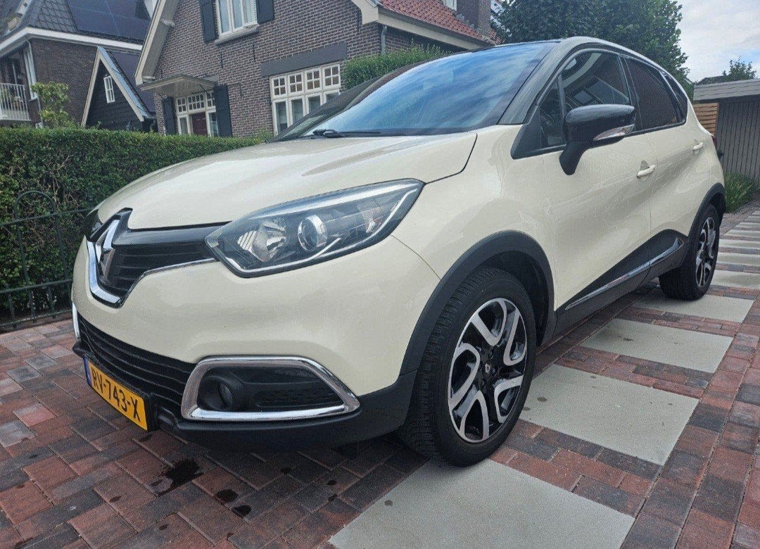 Renault Captur 0.9 TCE 90 2015 Wit, Auto's, Voorwielaandrijving, 898 cc, 1200 kg, Handgeschakeld