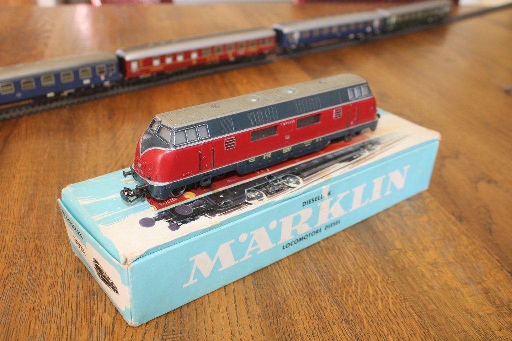 Marklin 3021 V200 027 diesellocomotief, Hobby en Vrije tijd, Modeltreinen | H0, Wisselstroom, Gebruikt, Locomotief, Ophalen of Verzenden