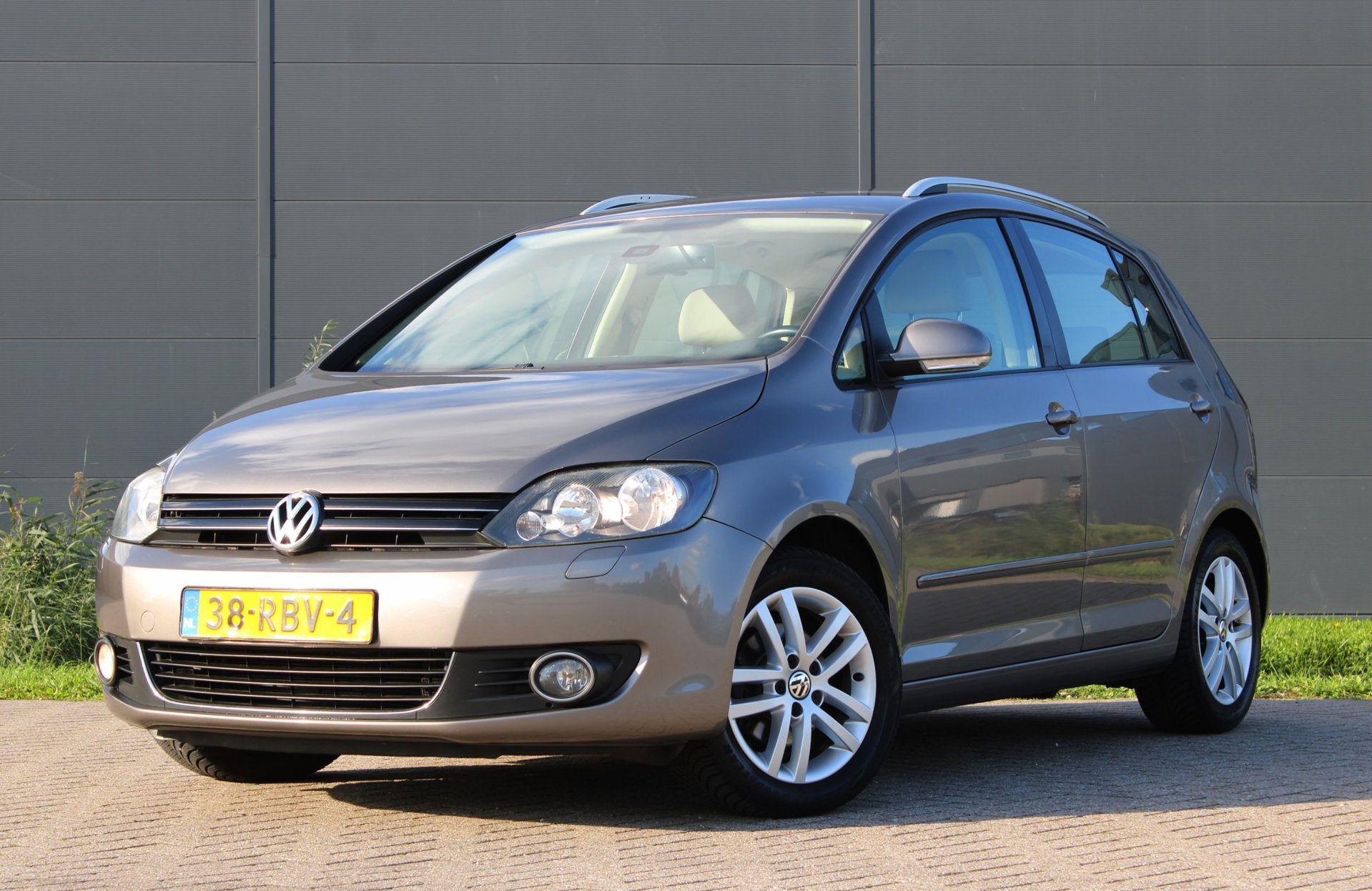 Volkswagen Golf Plus 1.2 TSI Highline Automaat Trekhaak Navi, Euro 5, Gebruikt, Beige, 4 cilinders