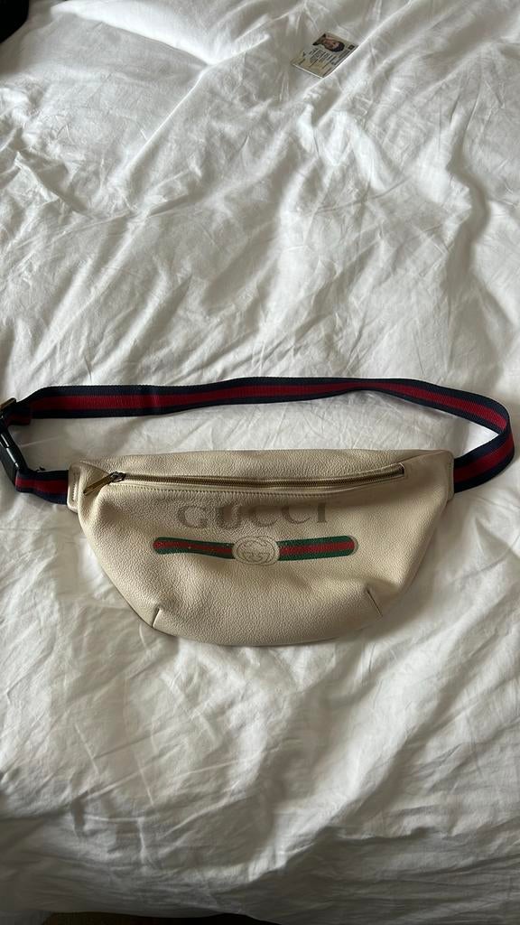 Gucci Beige Heuptasje, Sieraden, Tassen en Uiterlijk, Tassen | Schoudertassen, Ophalen, Zo goed als nieuw, Beige