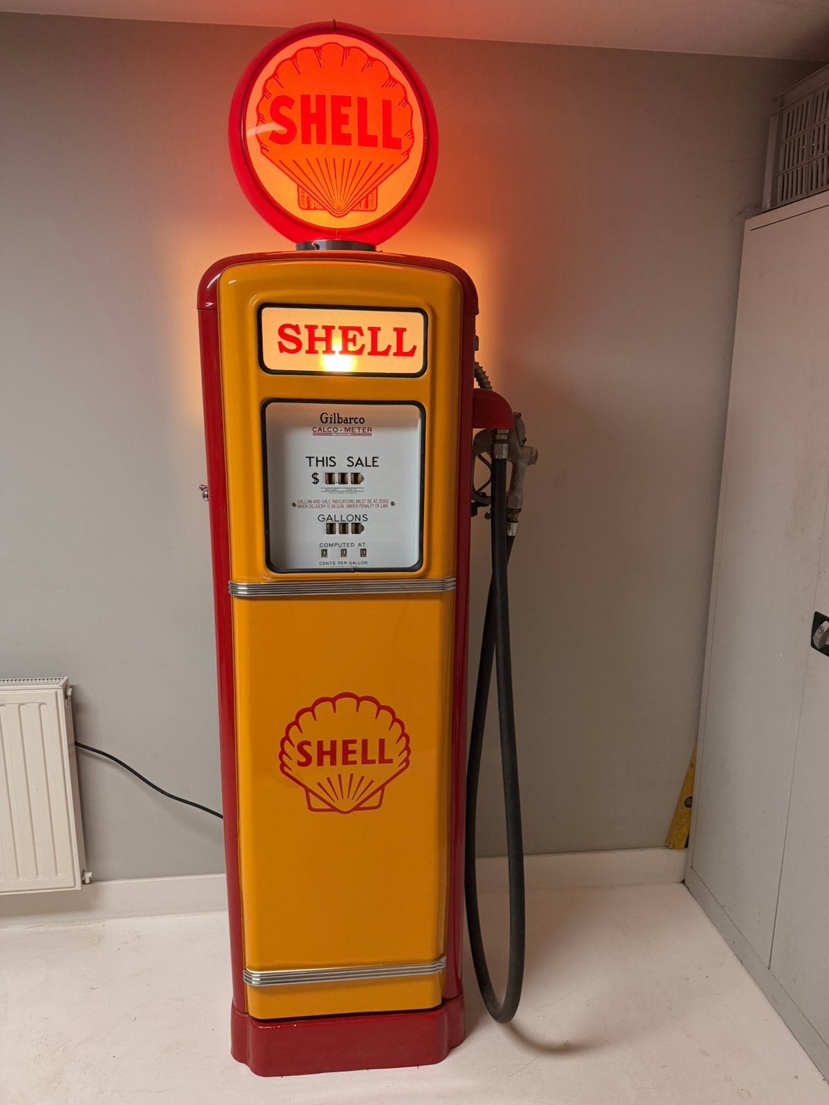 Vintage benzinepomp Gilbarco, Ophalen, Zo goed als nieuw