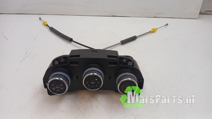 Kachel Bedieningspaneel van een Opel Karl, Auto-onderdelen, Dashboard en Schakelaars, Gebruikt, -, -, Opel