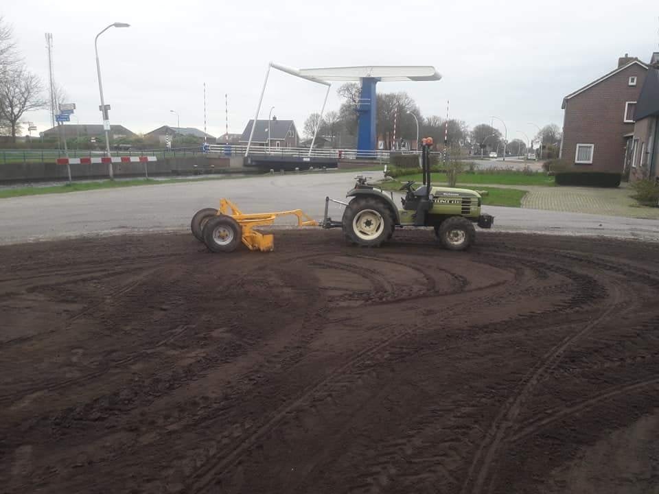 Minitrekker met kilverbak en of vlakraam, Ophalen, Grietmanswijk, 20 m² of meer, Nieuw