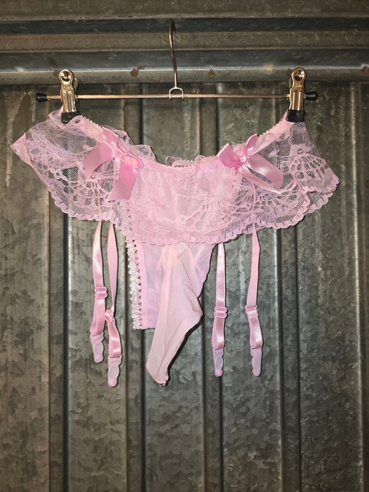 Sissy string met huls, jarretelles en rokje, Verzenden, Slip
