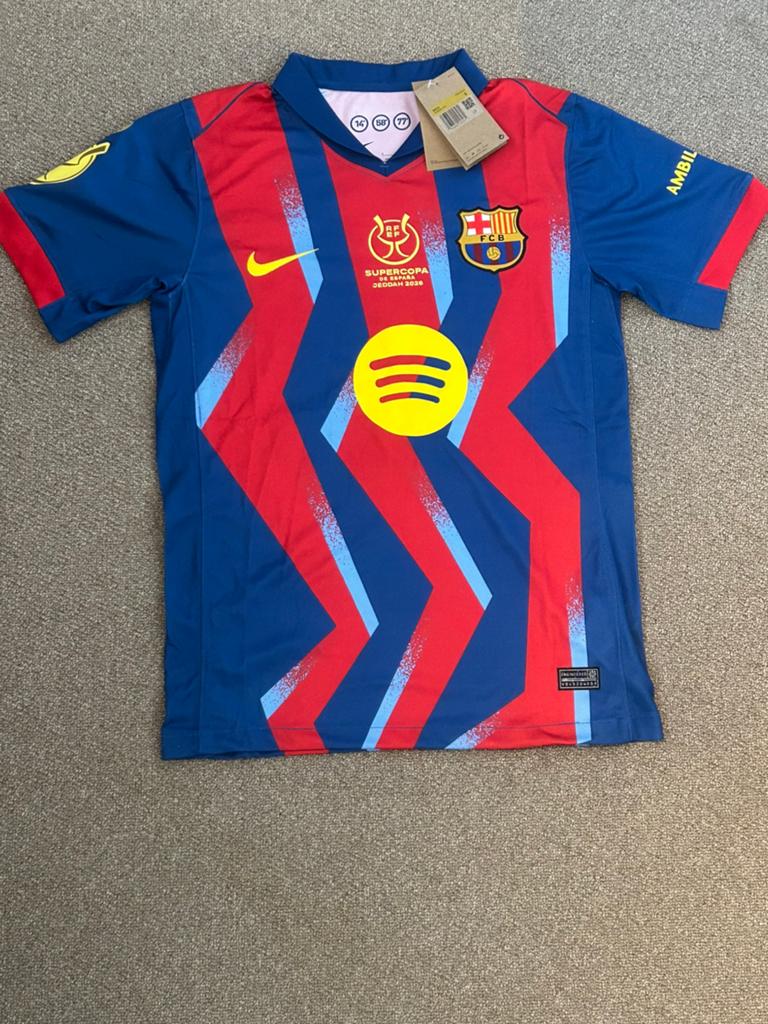 Fc Barcelona shirt, Sport en Fitness, Voetbal, Ophalen of Verzenden, Zo goed als nieuw, Shirt