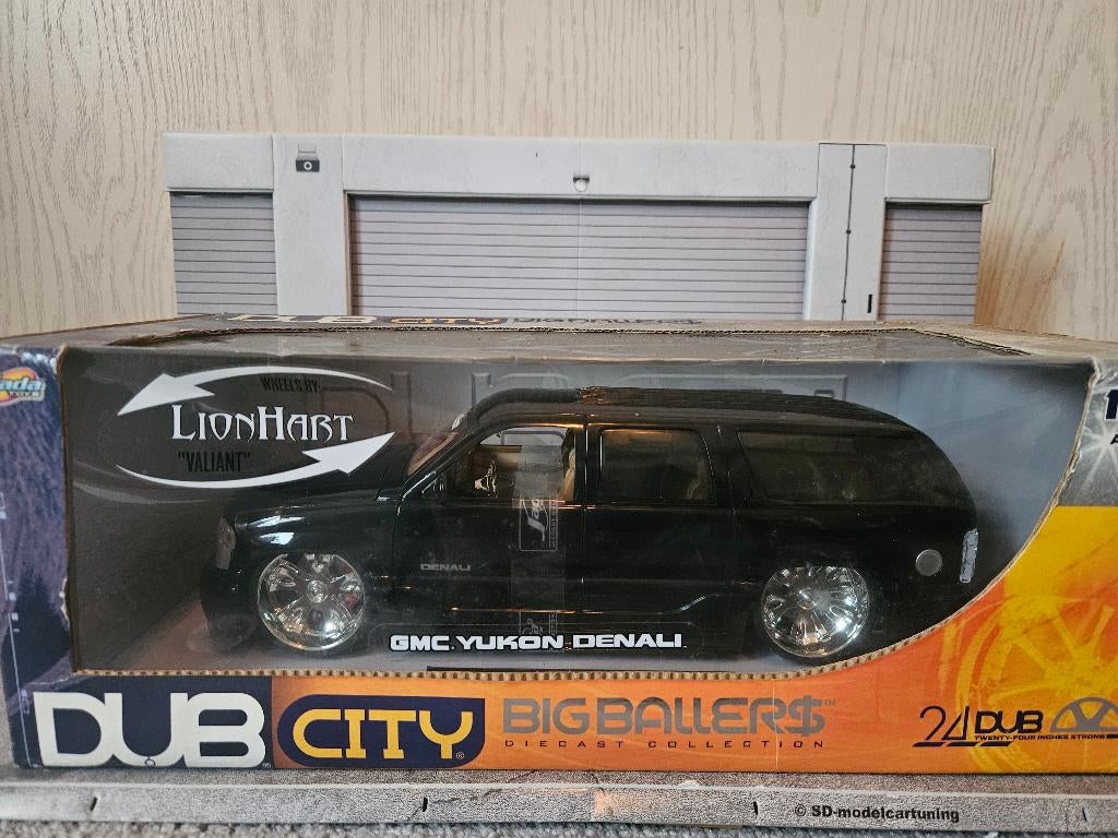 Jada Toys GMC Yukon Denali 2003 1/18 in ovp, Ophalen of Verzenden, Zo goed als nieuw, Auto, Overige merken