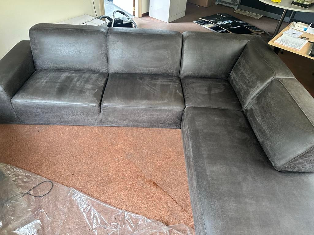 Mooie grijze loungebank, z.g.a.n. met lounge links, Ophalen, Driepersoons, Zo goed als nieuw, 200 tot 250 cm